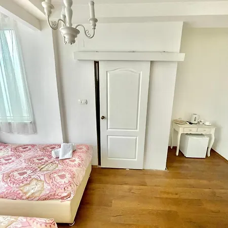 Centre Near Mother Teresa With 4 * Üsküp